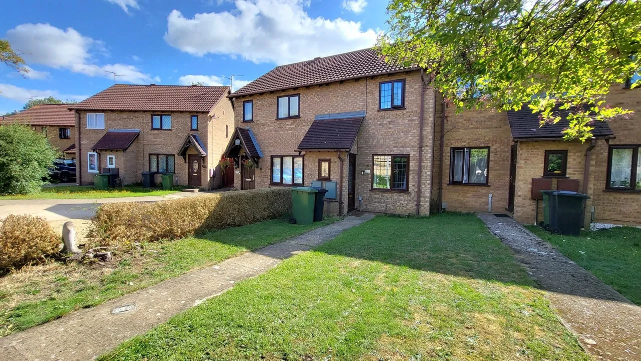 2 bed house for sale — Martinsbridge, Parnwell, Peterborough, PE1