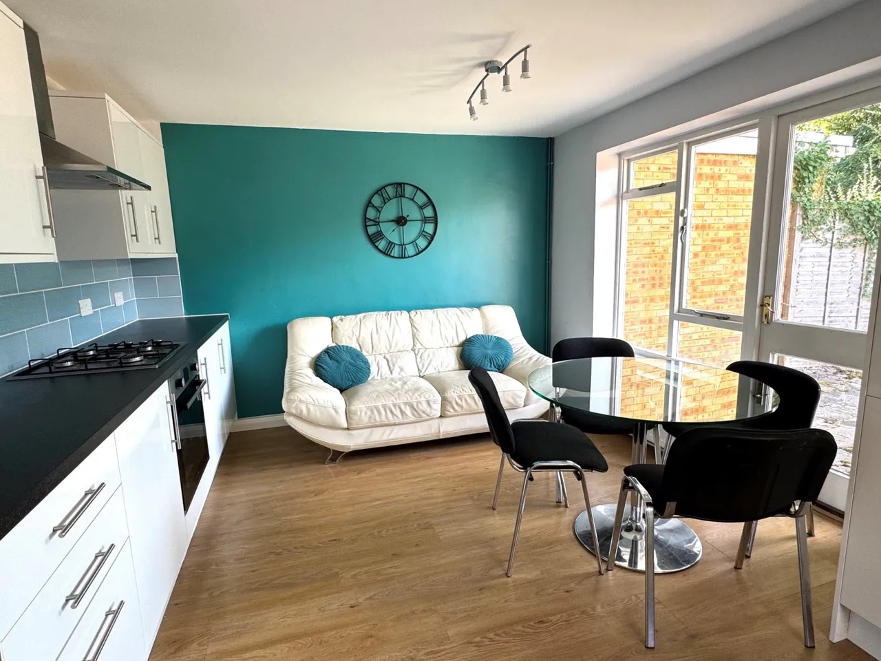Nobles Way, Surrey Egham, TW20, photo 5