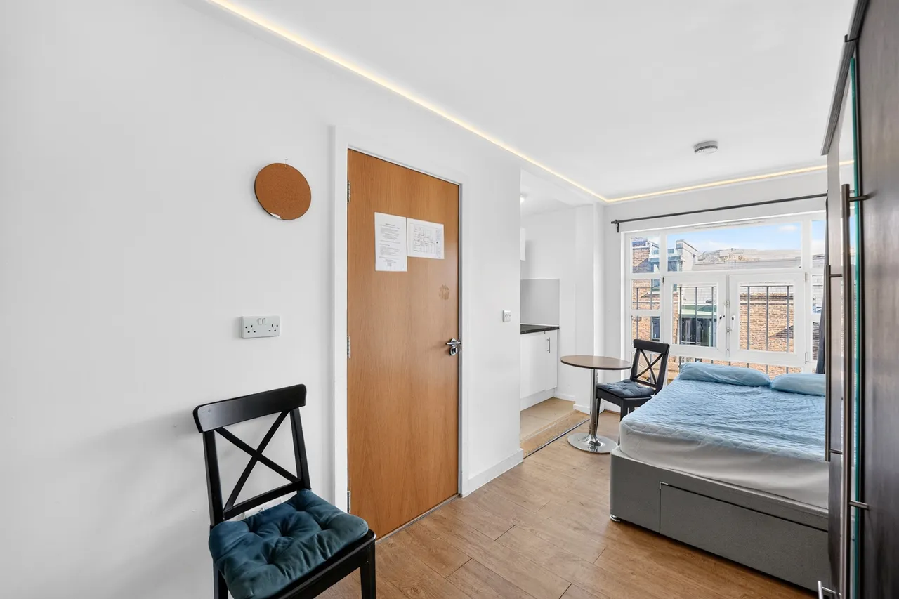 flat to rent, Coldharbour Lane, London, SW9