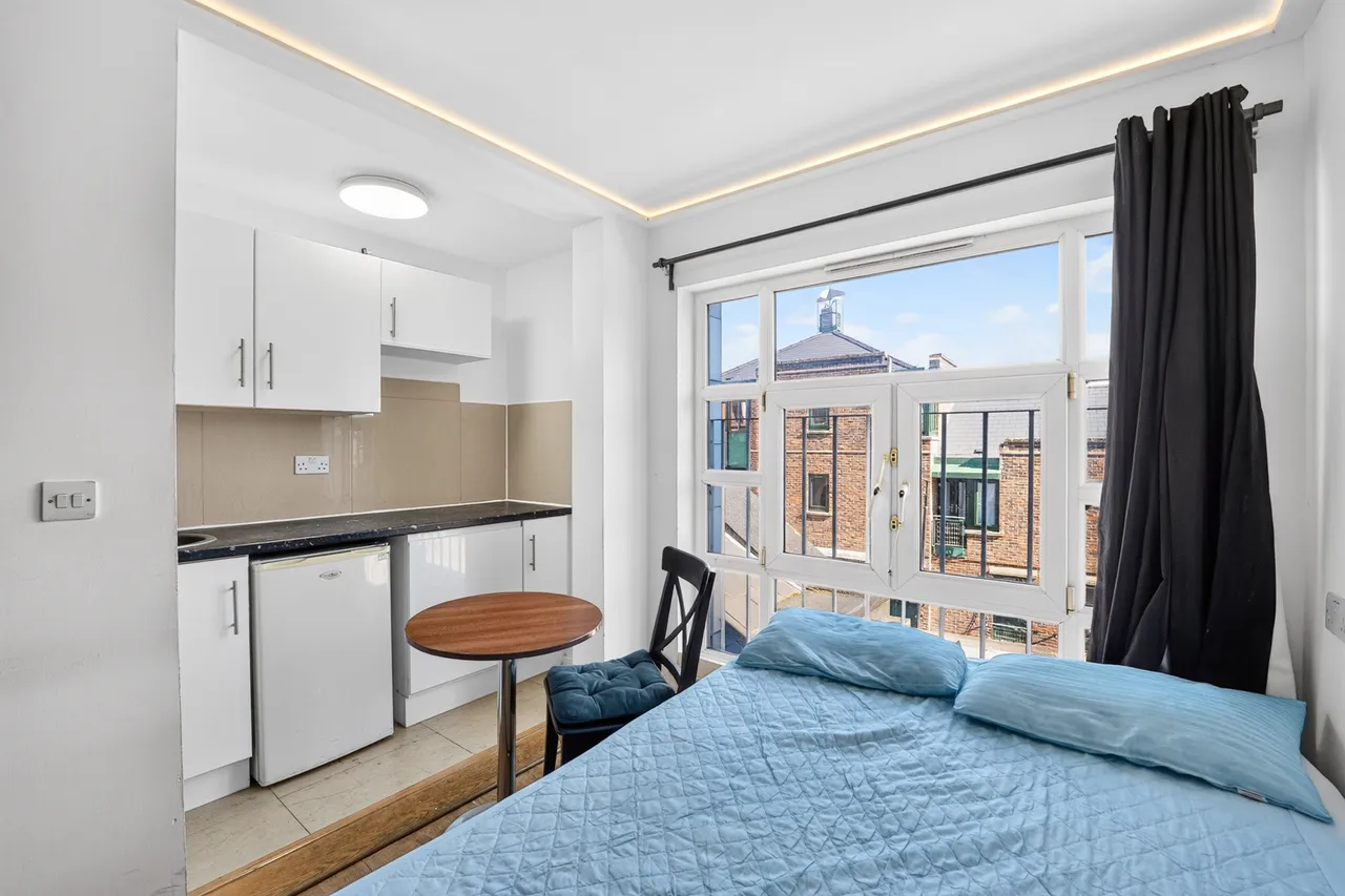 Coldharbour Lane, London, SW9, photo 2