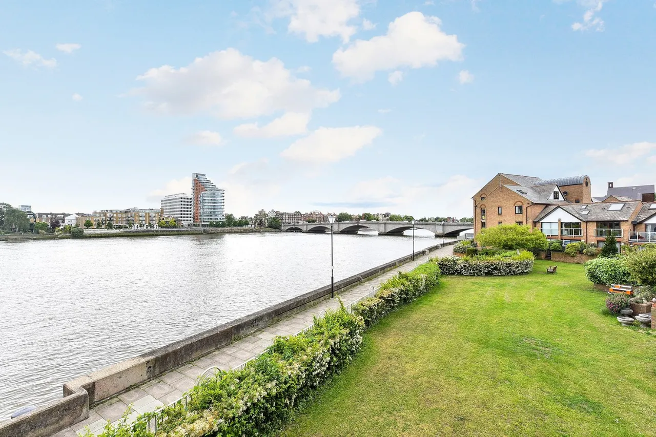 Milton Court, Carrara Wharf, Ranelagh Gardens, Fulham, London, SW6, photo 6