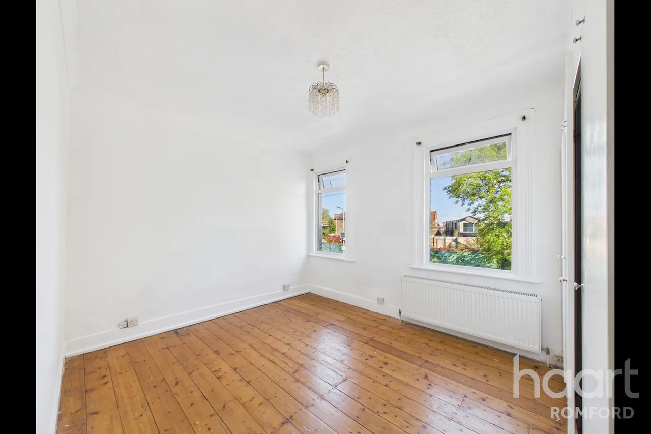 Cotleigh Road, Romford, RM7, photo 11