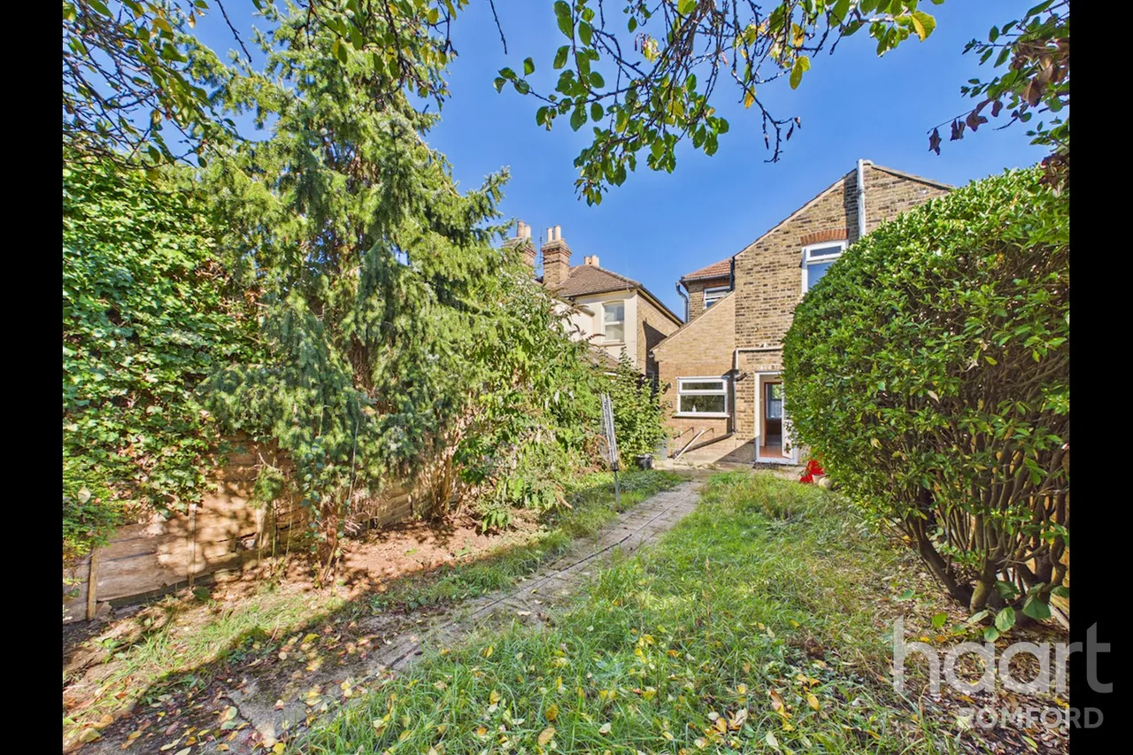 Cotleigh Road, Romford, RM7, photo 16