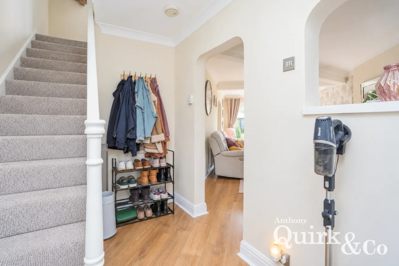 St. Christophers Close, Canvey Island, SS8, photo 7