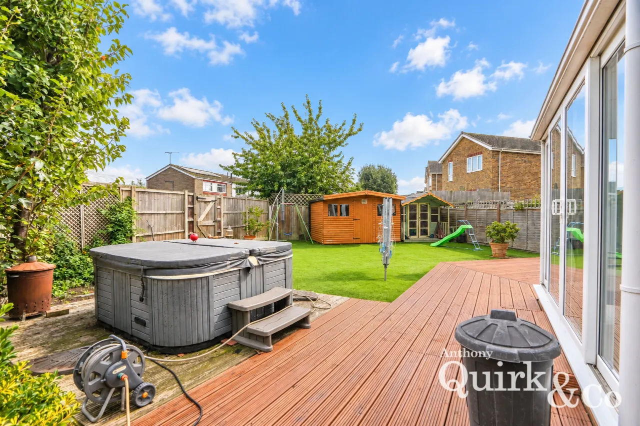 St. Christophers Close, Canvey Island, SS8, photo 17