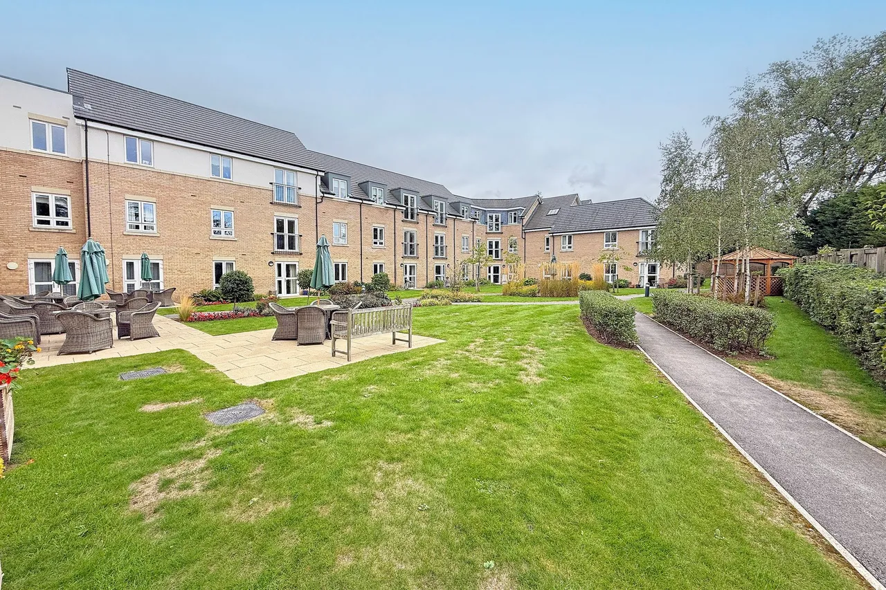 Wetherby Road, HG2, photo 10