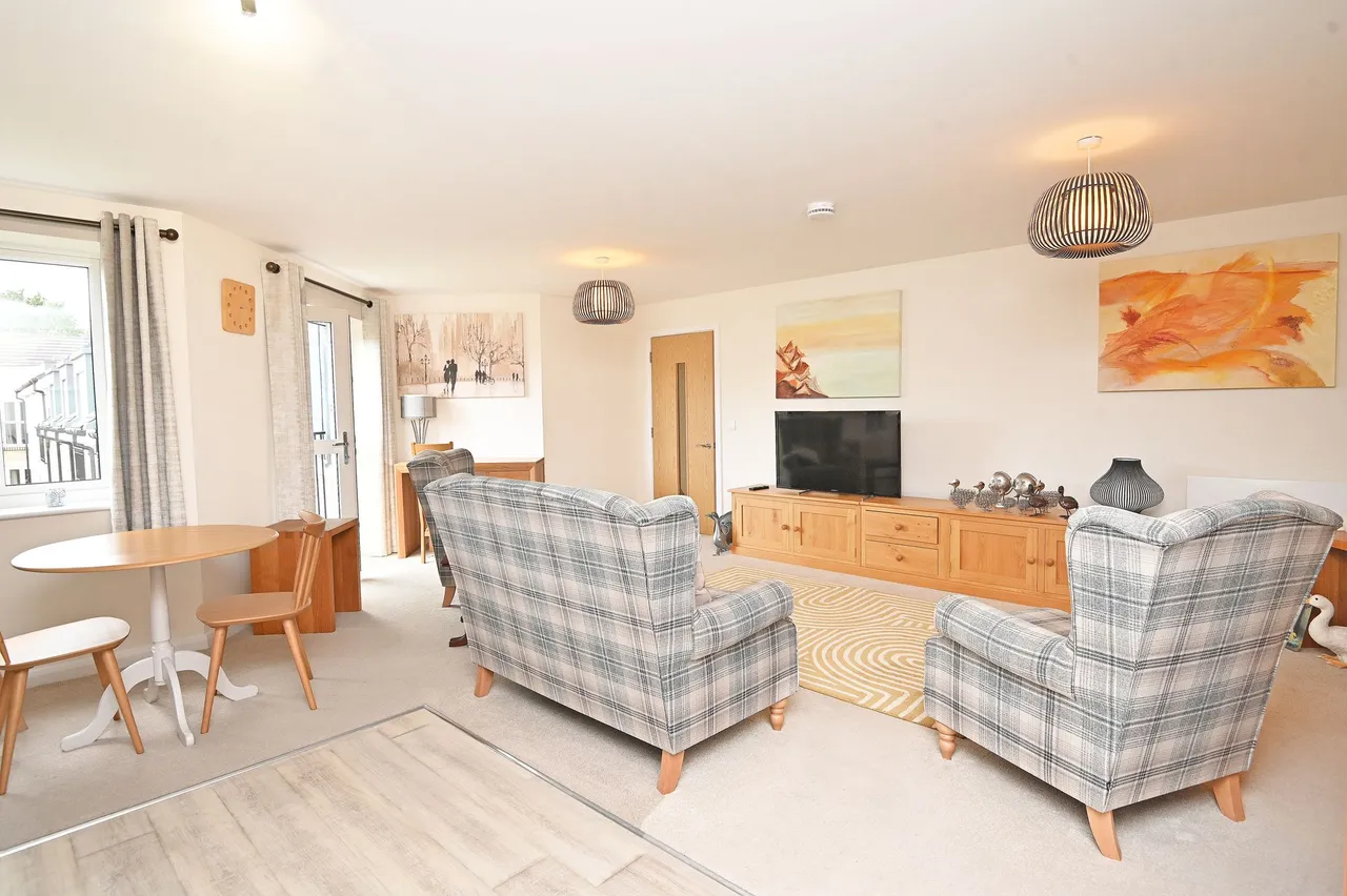 Wetherby Road, HG2, photo 4