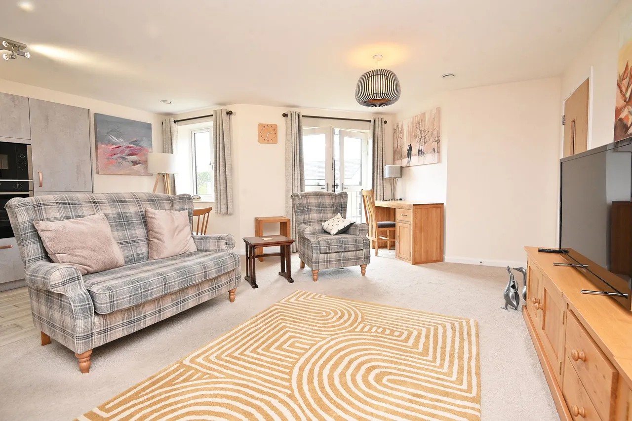 Wetherby Road, HG2, photo 12