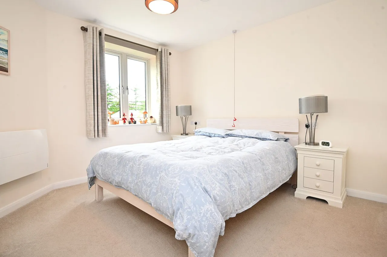 Wetherby Road, HG2, photo 8