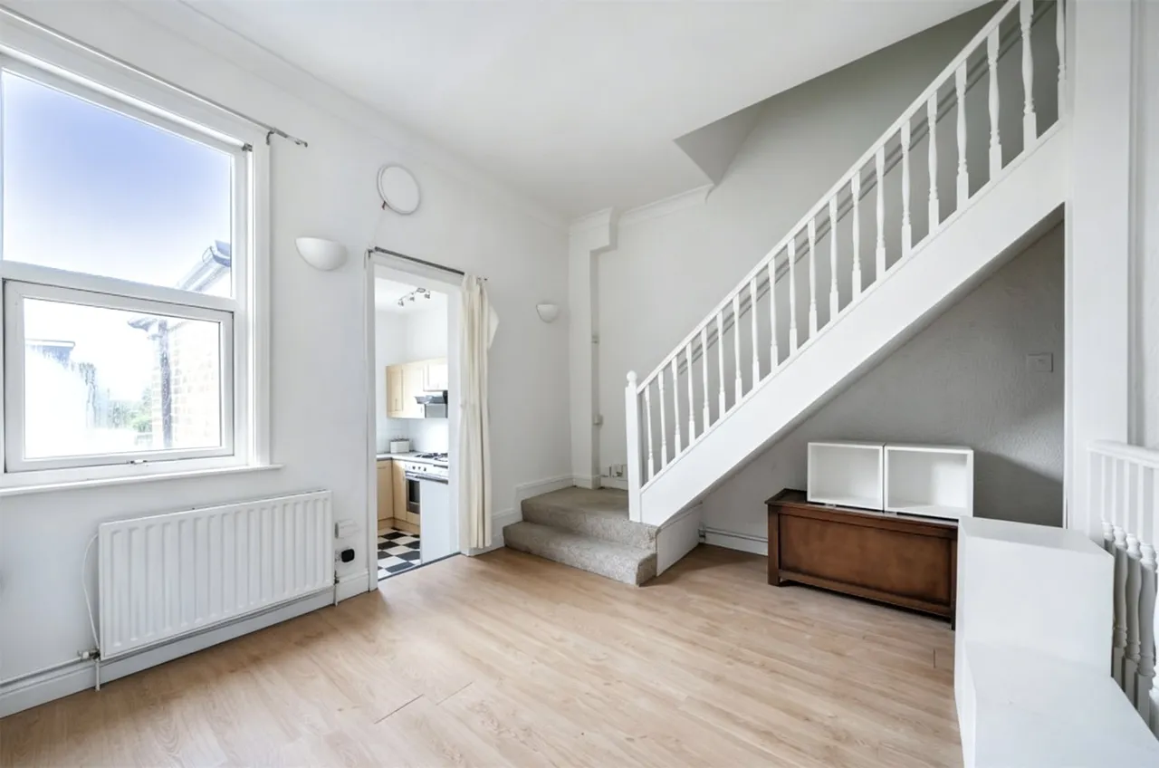 Miles Road, Mitcham, CR4 3DA, photo 7