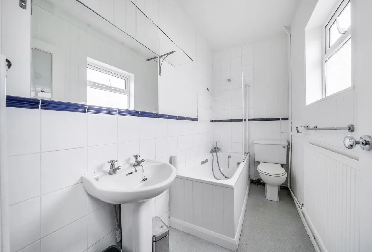 Miles Road, Mitcham, CR4 3DA, photo 5