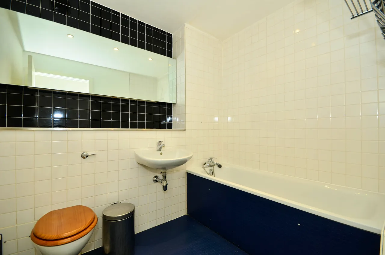 24 Opus Studios, 214 Plaistow Road, London, photo 6