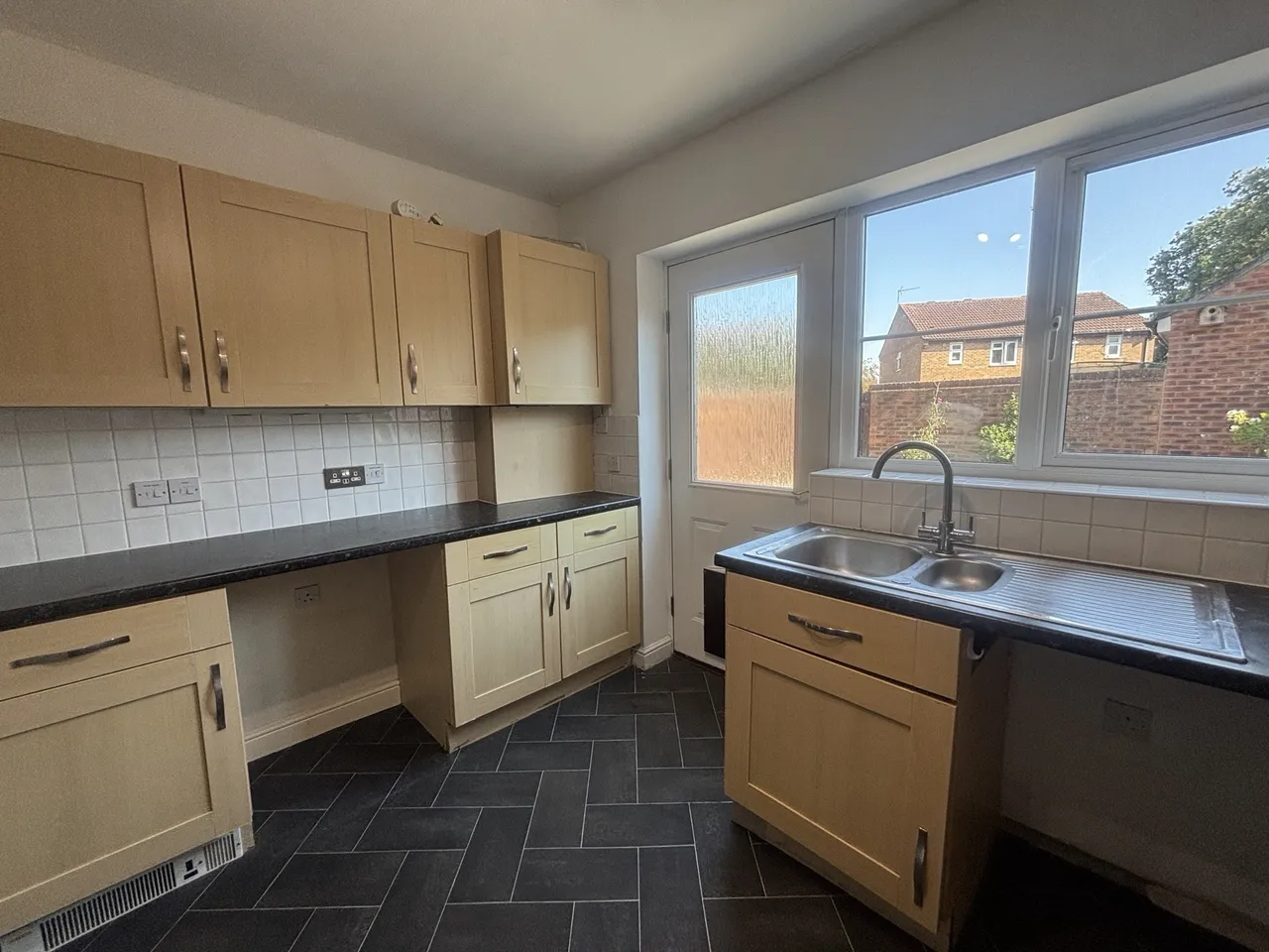 Peregrine Court, Calne, SN11, photo 5