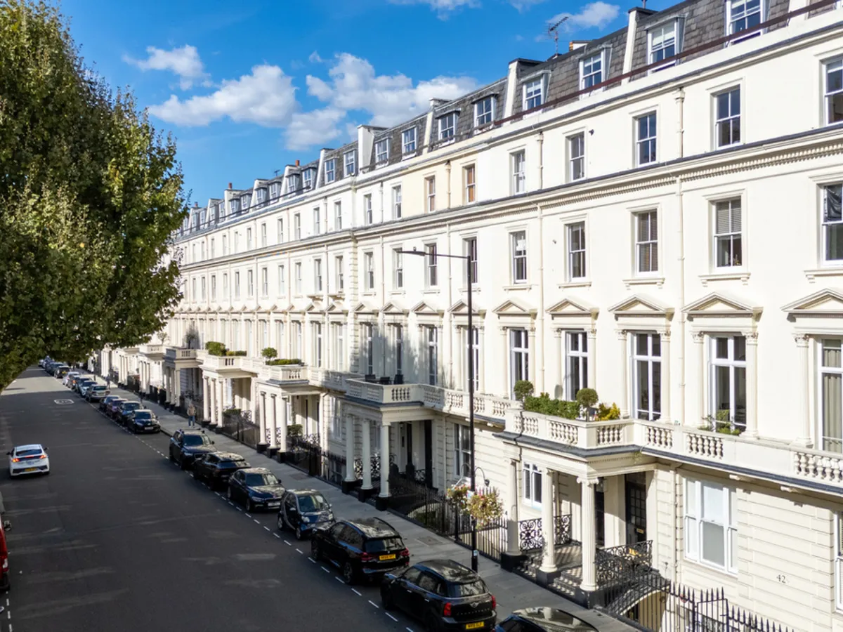 3 bed flat for sale, Randolph Avenue, London, W9