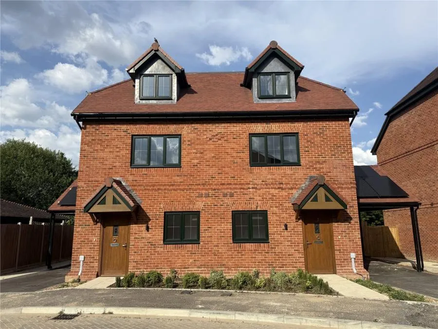 3 bed house for sale, Alexander Gardens, Binfield, RG42