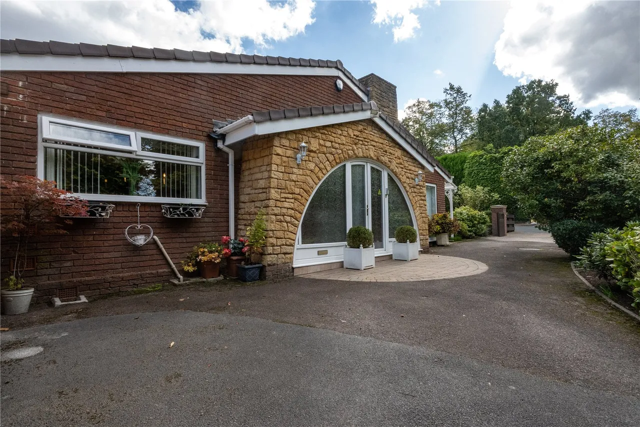 Moor Green Lane, Moseley, Birmingham, B13 8NE, photo 5