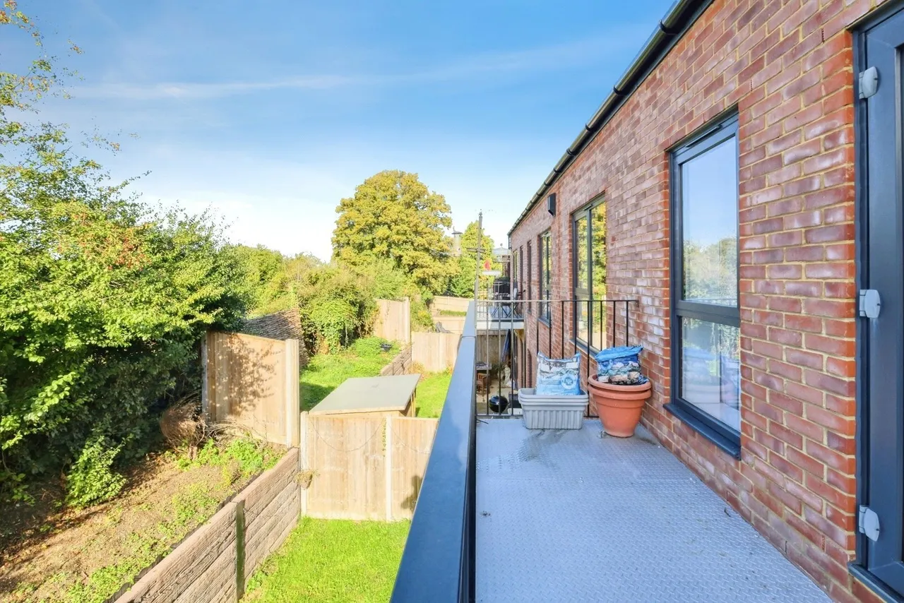 Huxley Drive, Alresford, SO24, photo 4