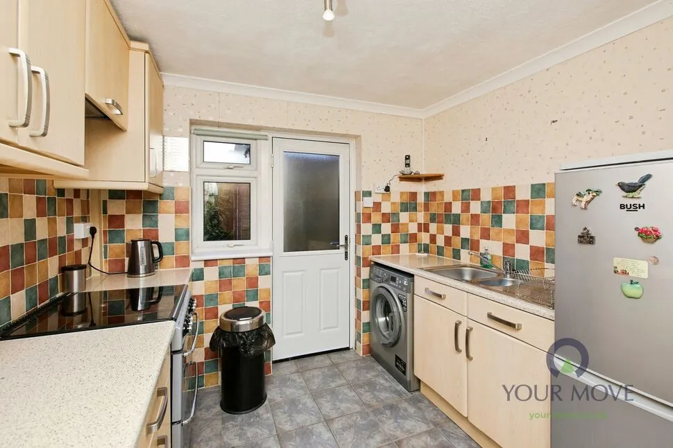 Meredith Close, Burton-on-Trent, Staffordshire, DE14, photo 12