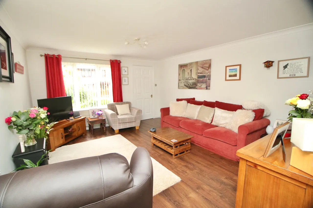 Cathkin Crescent, Carrickstone, Cumbernauld, G68 0FD, photo 5