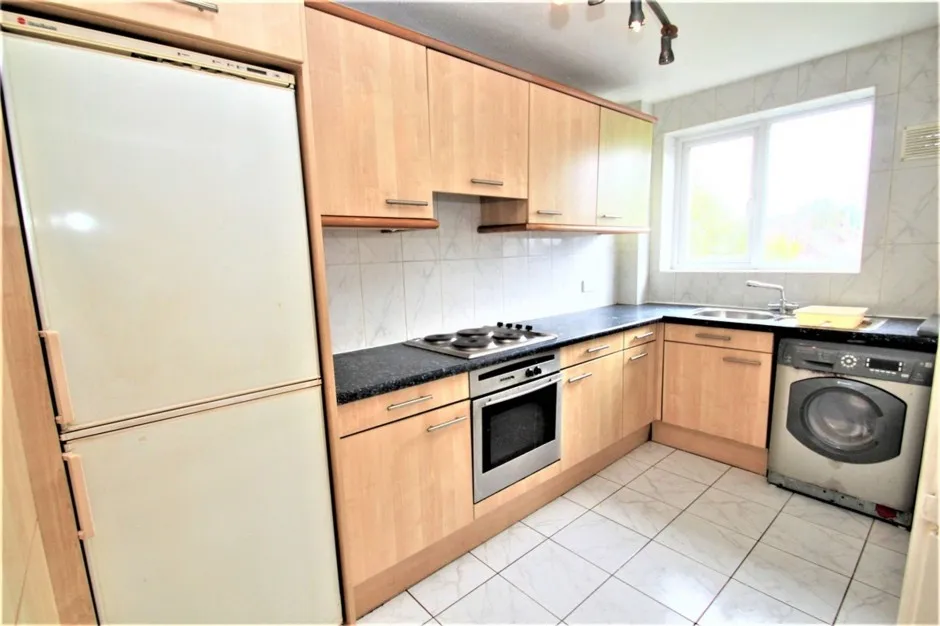 Whitehall Close, Uxbridge, UB8, photo 4
