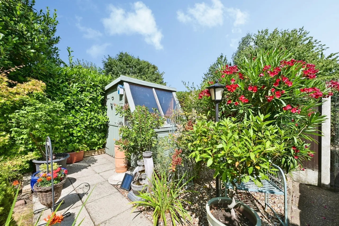 Pastures Avenue, Clifton, Nottingham, NG11, photo 17