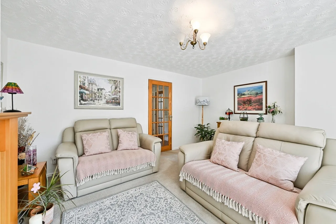 Pastures Avenue, Clifton, Nottingham, NG11, photo 5