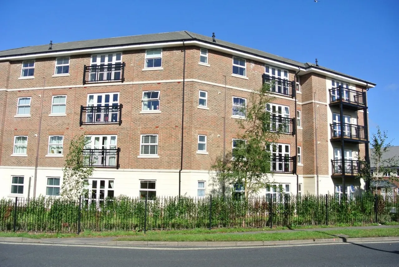 Kenley Place, GU14, photo 15
