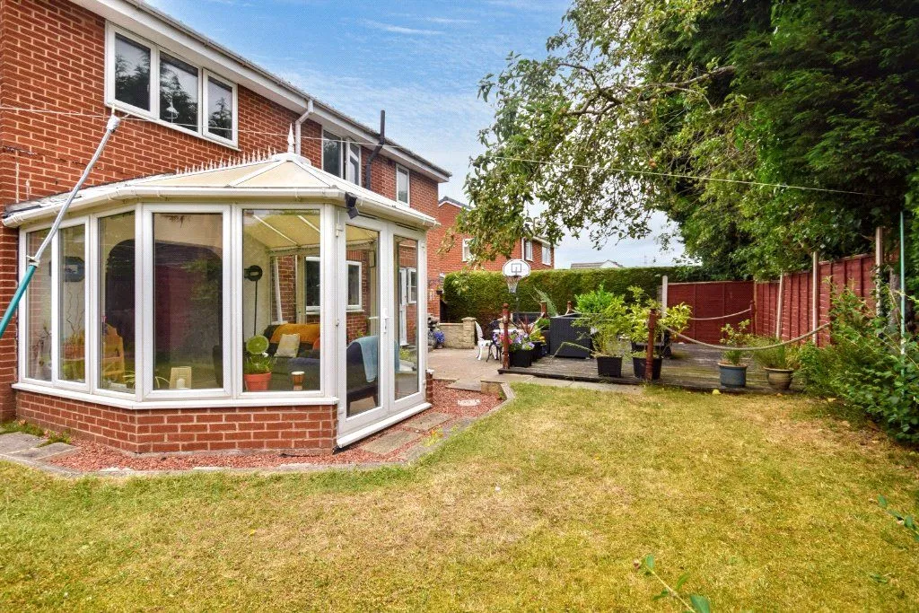 Potovens Lane, Lofthouse, WF3, photo 16