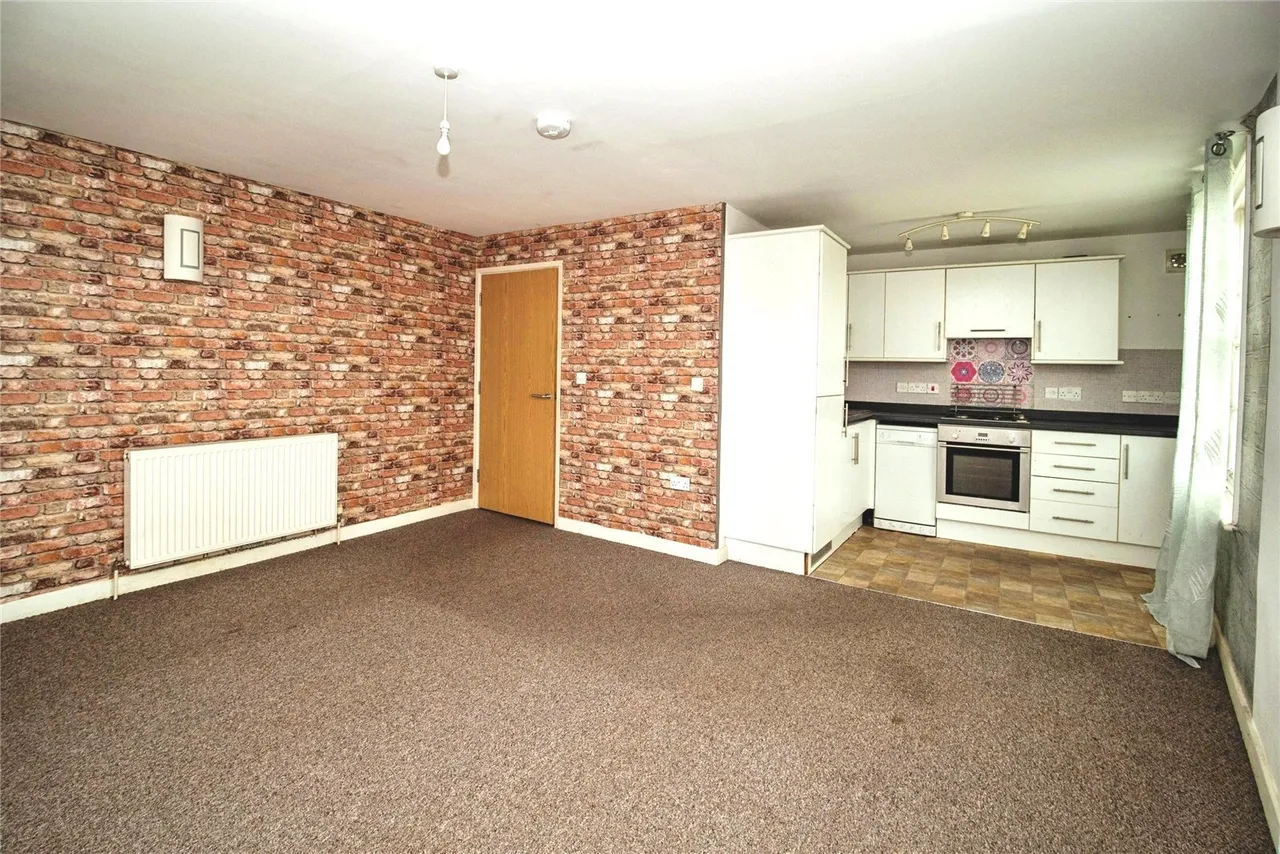 King Street, Weymouth, DT4, photo 2