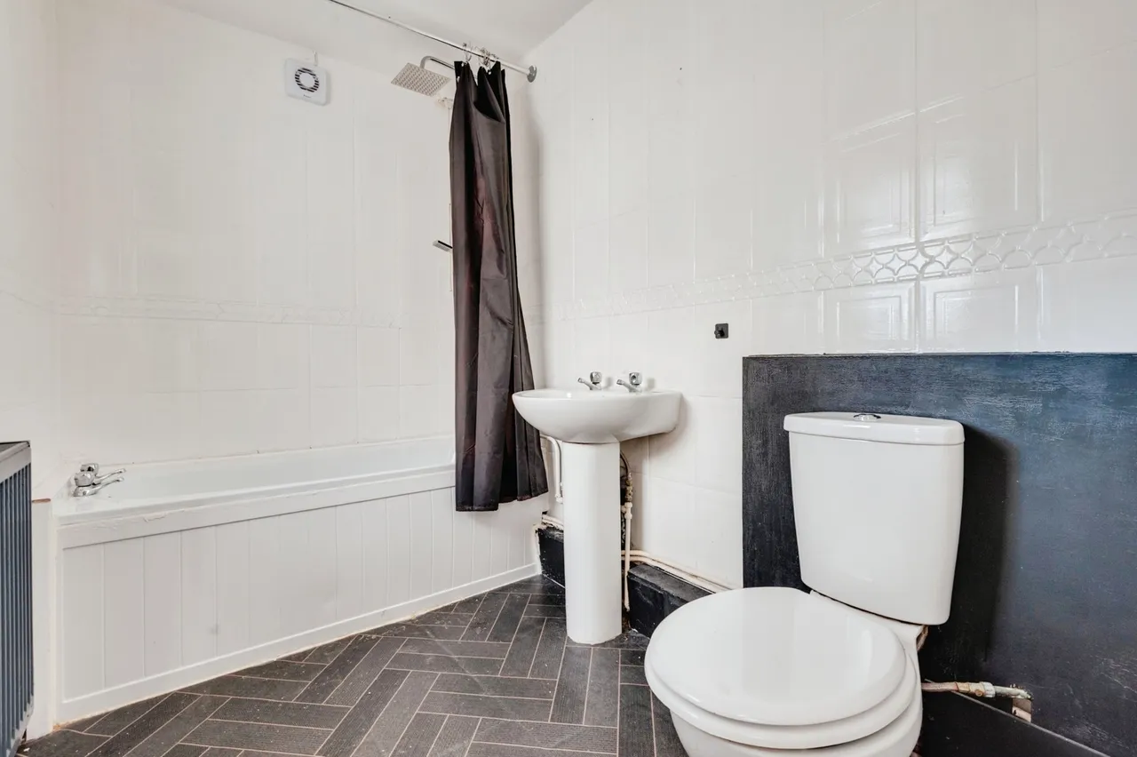 Holmrook Road, Liverpool, L11, photo 17