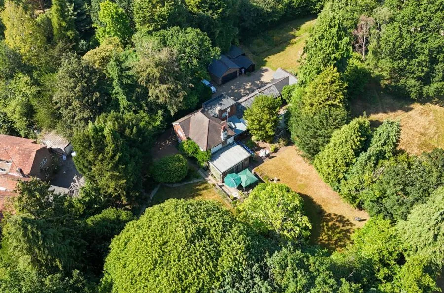 Mutton Hill, Dormansland, RH7, photo 18