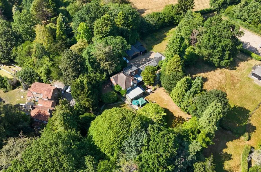 Mutton Hill, Dormansland, RH7, photo 28