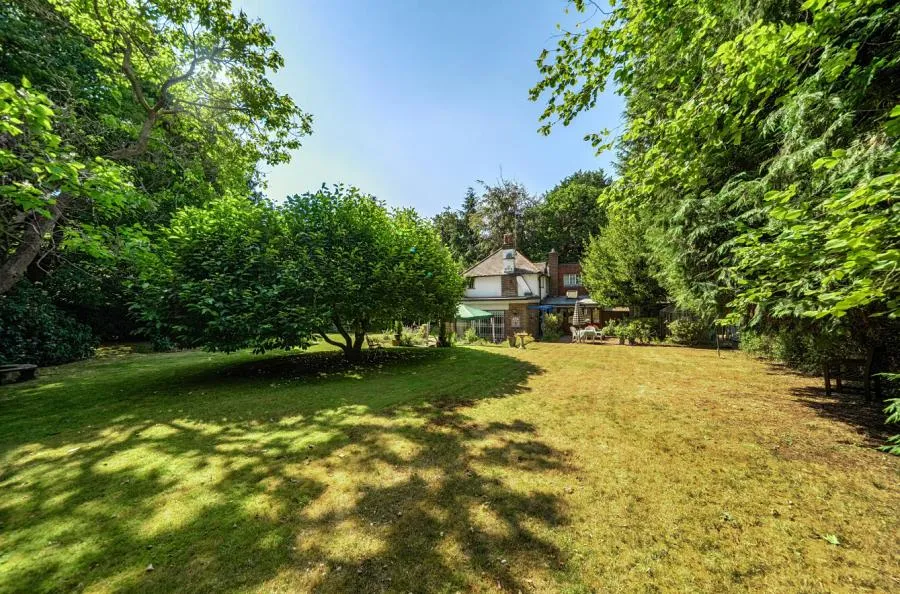 Mutton Hill, Dormansland, RH7, photo 27