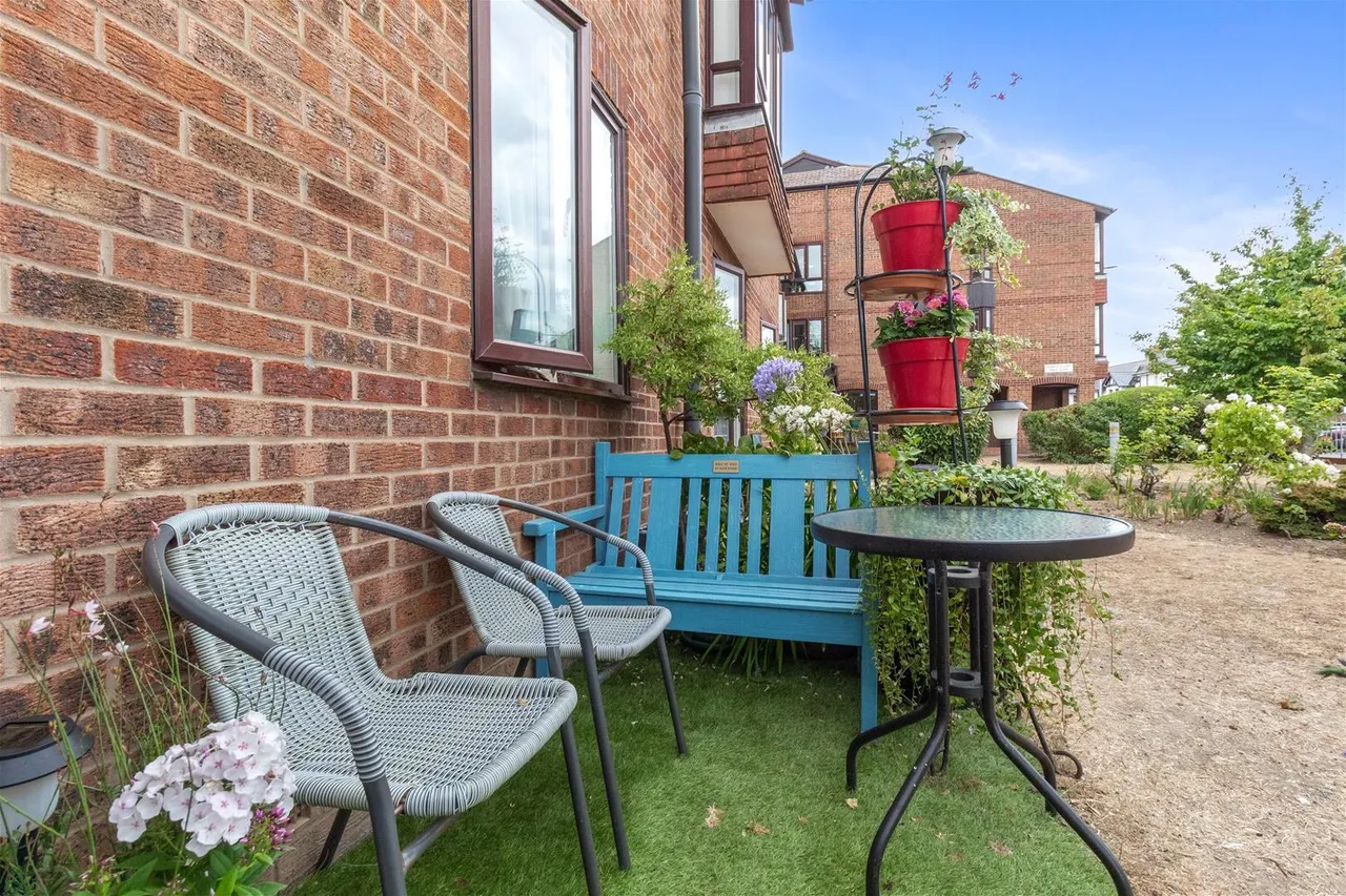 Broadwater Street East, Worthing, photo 15
