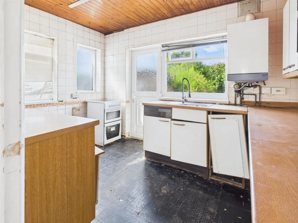South Coast Road, Peacehaven, BN10, photo 12