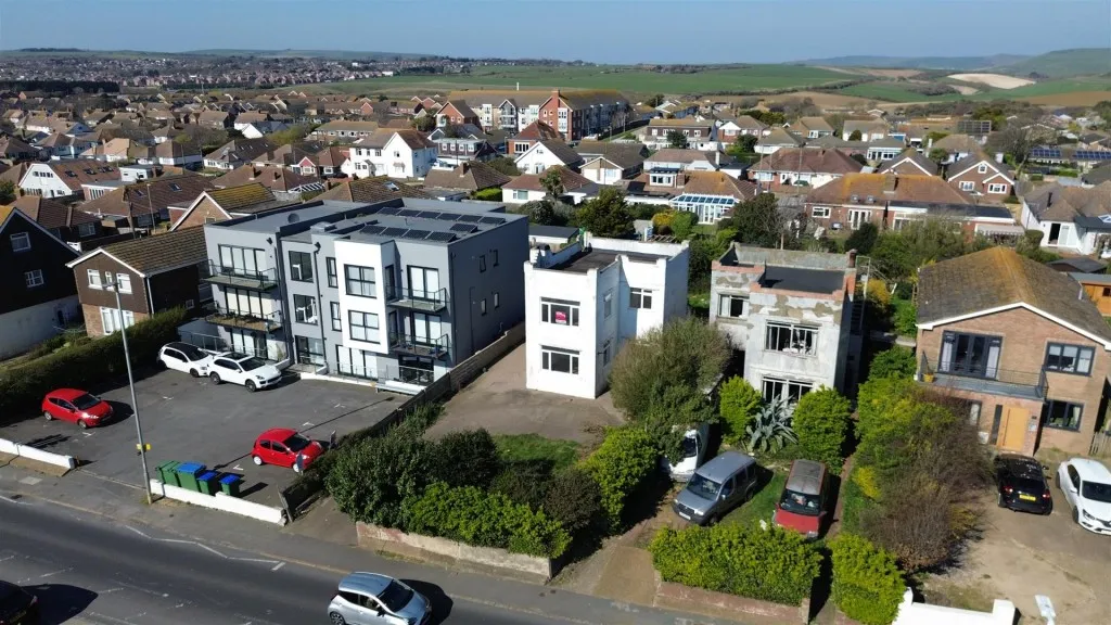 3 bed house for sale, South Coast Road, Peacehaven, BN10