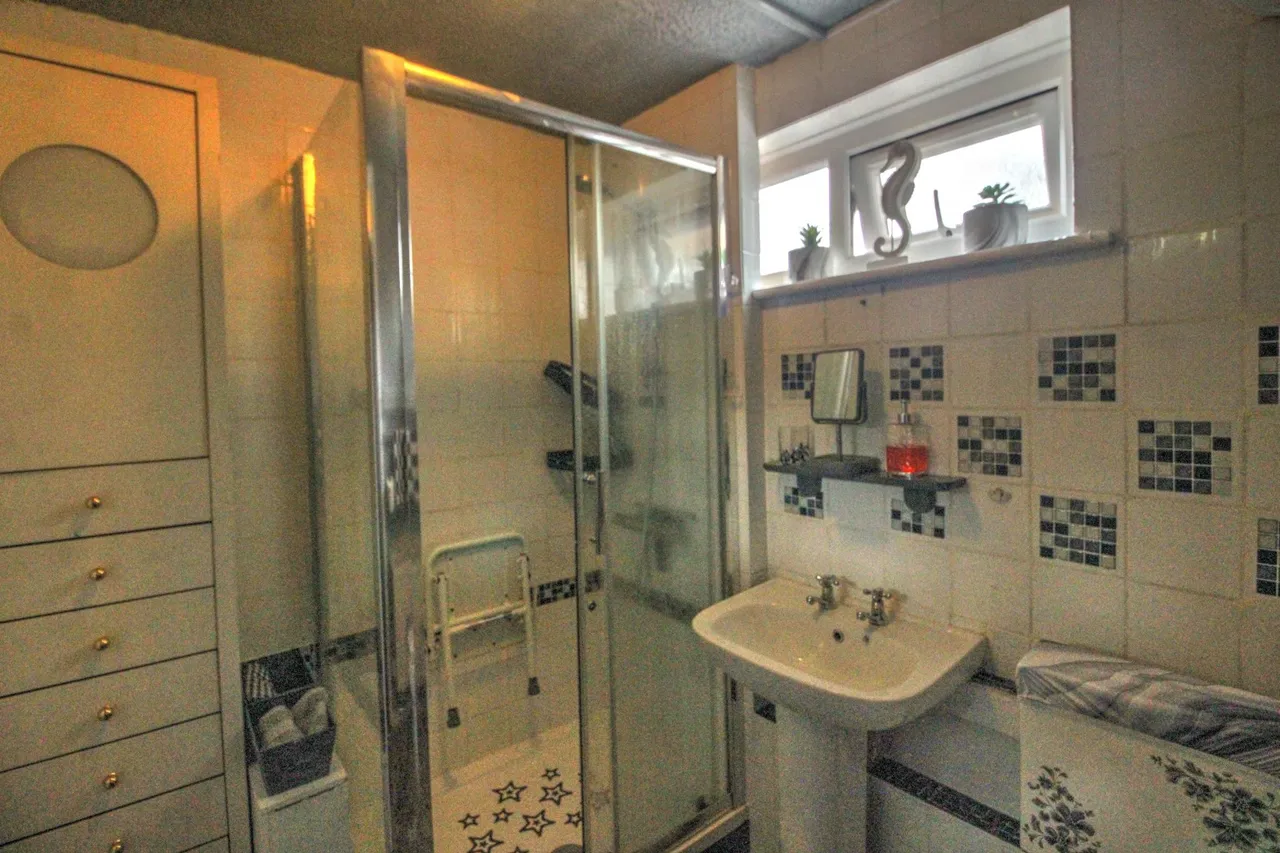 Leopold Way, Blackburn, BB2, photo 11