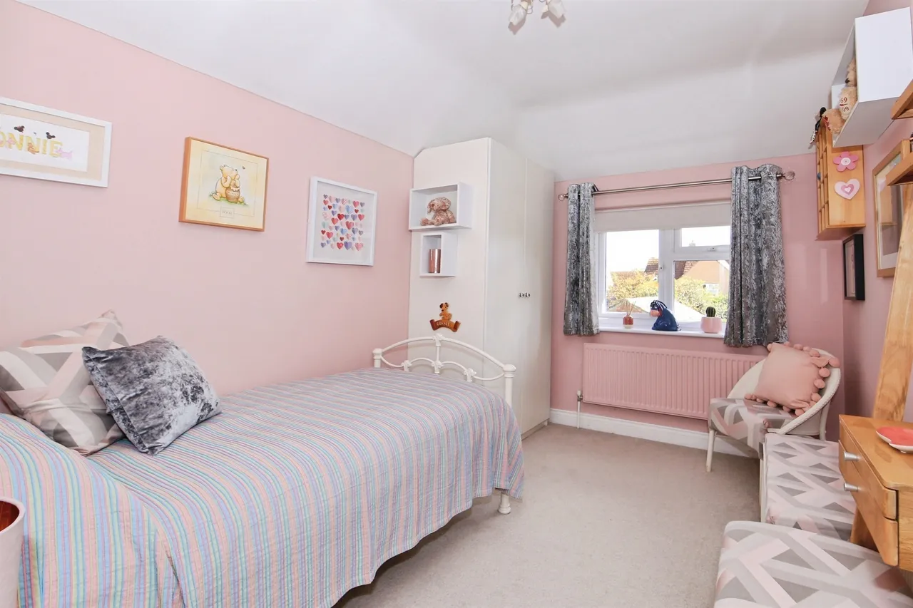 Dovecote Lane, Yaxley, PE7, photo 18