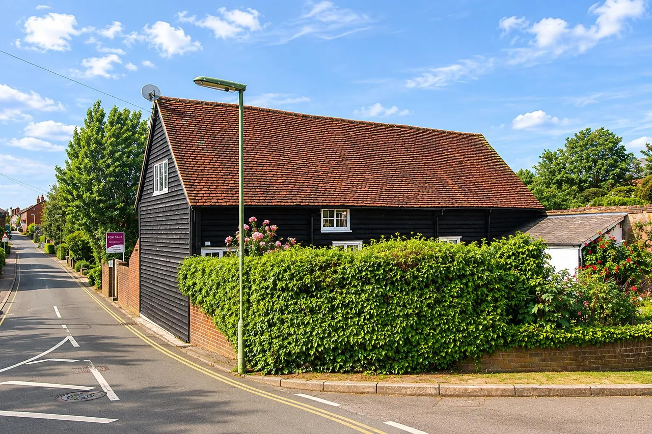 Linden Road, Leatherhead, KT22, photo 11