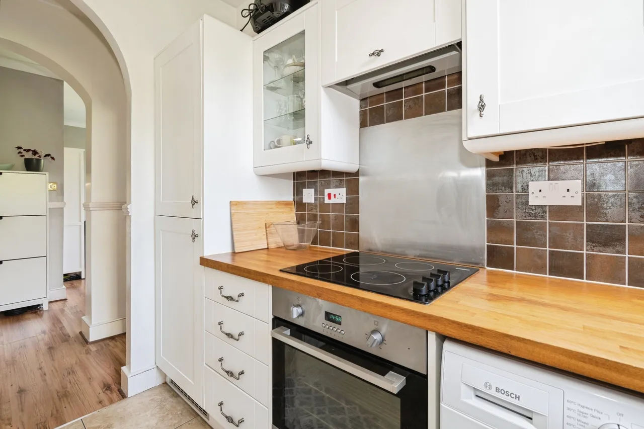 Manor Drive, Surbiton, KT5, photo 12