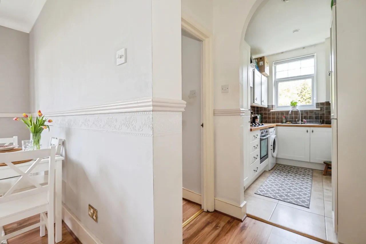 Manor Drive, Surbiton, KT5, photo 14