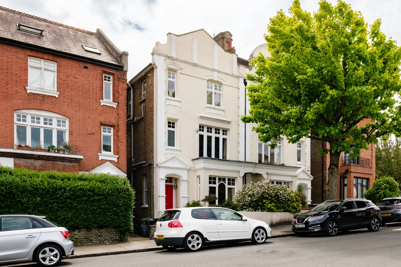 2 bed flat for sale — Muswell Road, London, N10