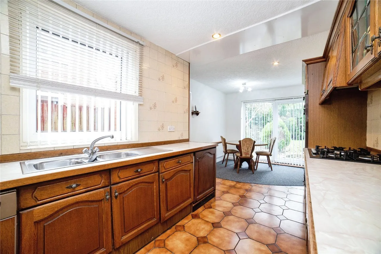 Chesterfield Road North, Mansfield, Nottinghamshire, NG19, photo 2