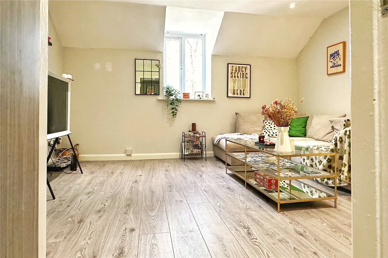 Oldham Road, Ashton-under-Lyne, OL7, photo 7
