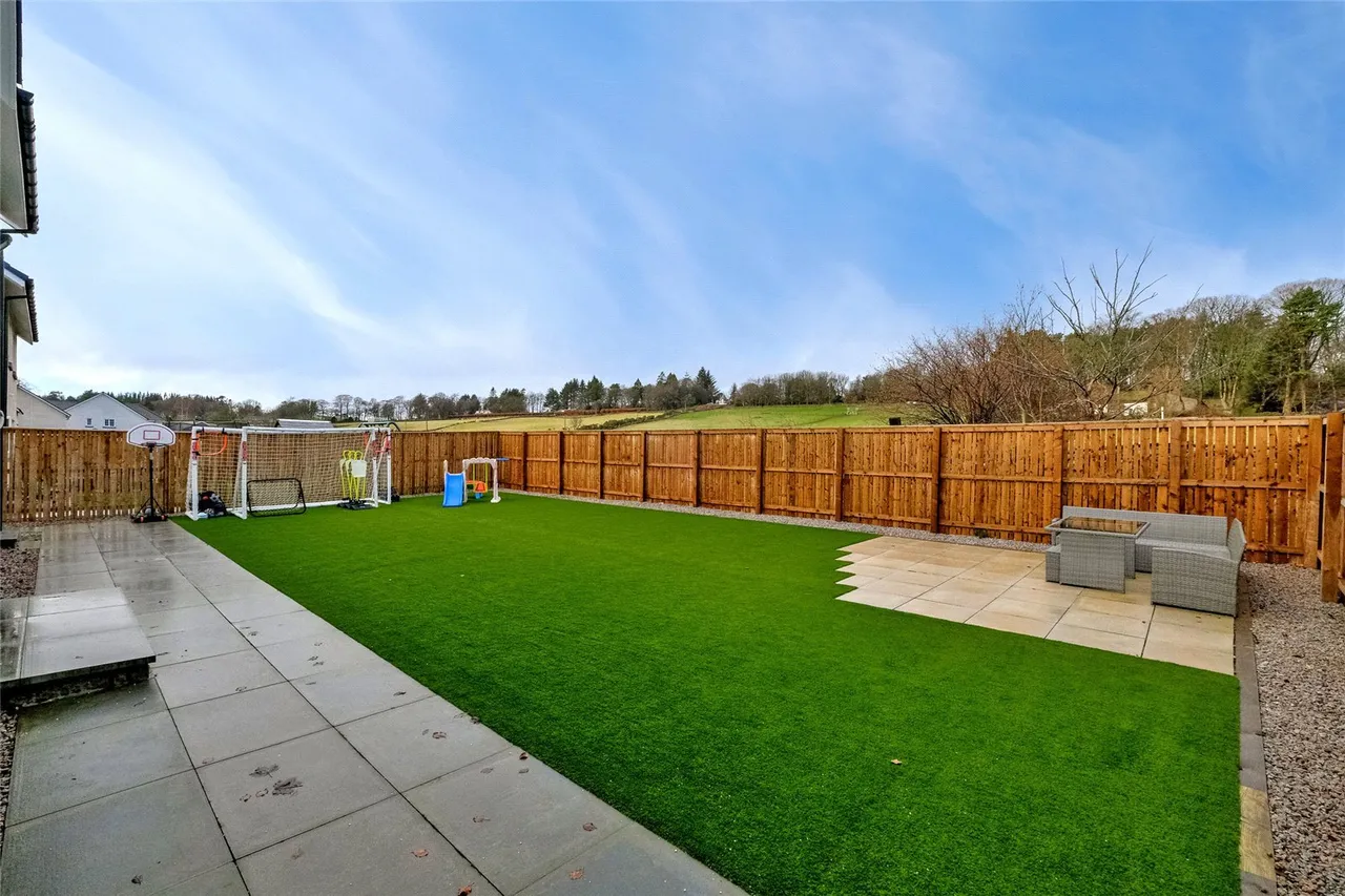 West Craigbank Crescent, Cults, AB15, photo 27