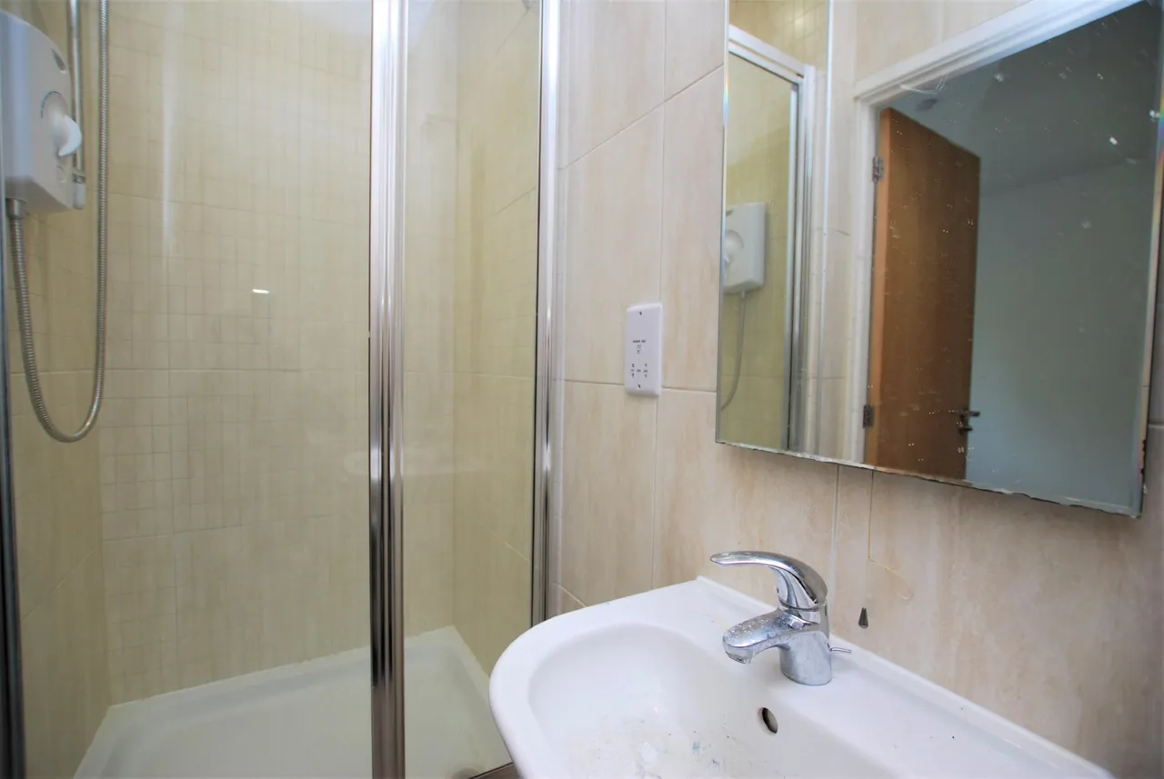 Josephs Road, Guildford, GU1, photo 10