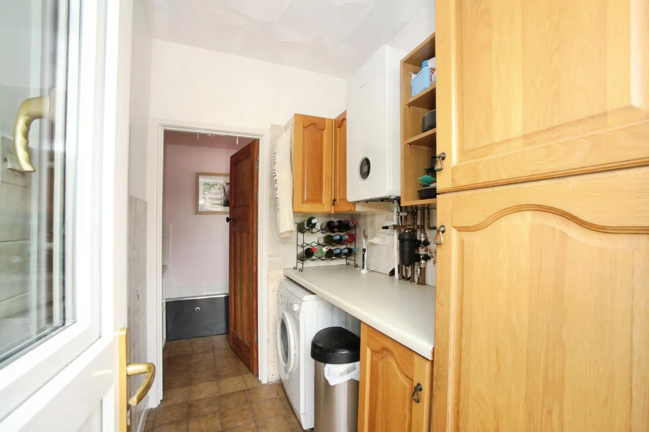 Sycamore Road, Pontypool, NP4, photo 23