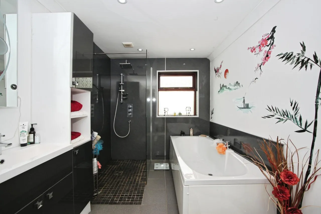 Sycamore Road, Pontypool, NP4, photo 15