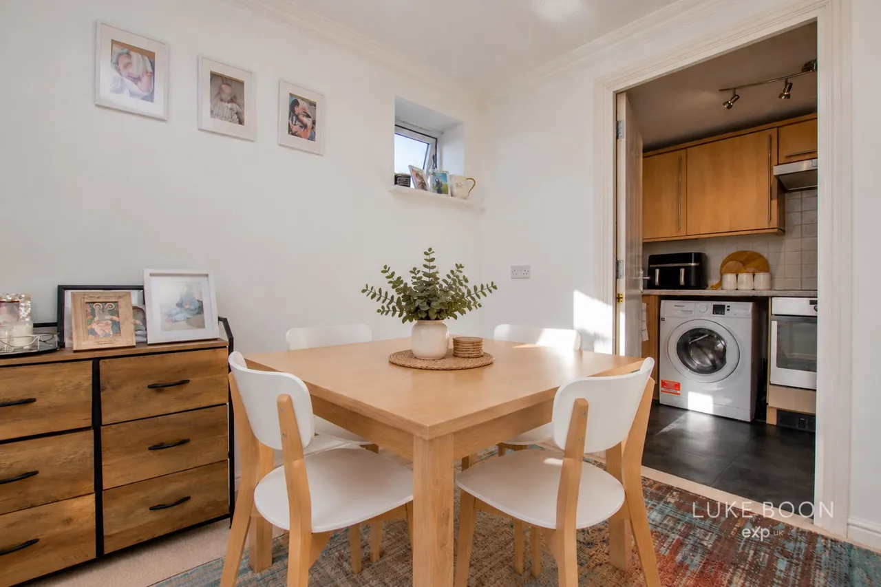 Aberdeen Avenue, Manadon Park, PL5, photo 14