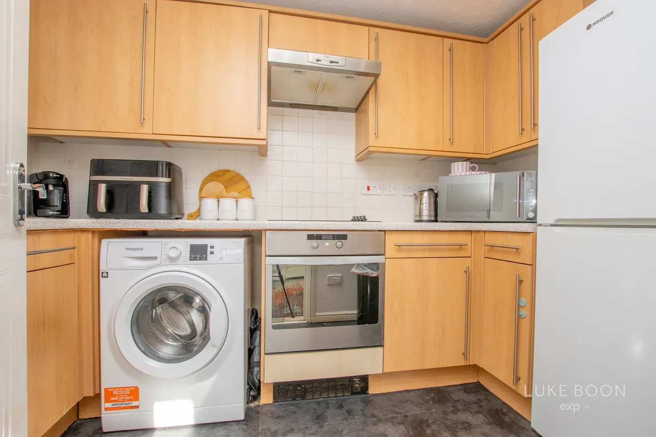 Aberdeen Avenue, Manadon Park, PL5, photo 8